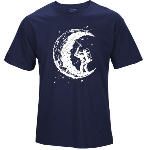 Herren T-Shirt – „Digging The Moon“ Print Kurzarm Shirt | StaywearApparel