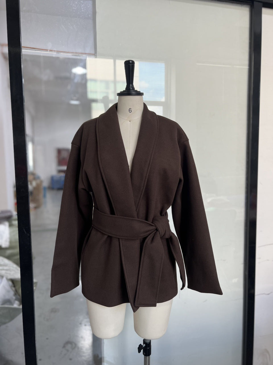 Kurzer Wollmantel Damen – Eleganter Lace-up Coat mit Taillengürtel | StaywearApparel
