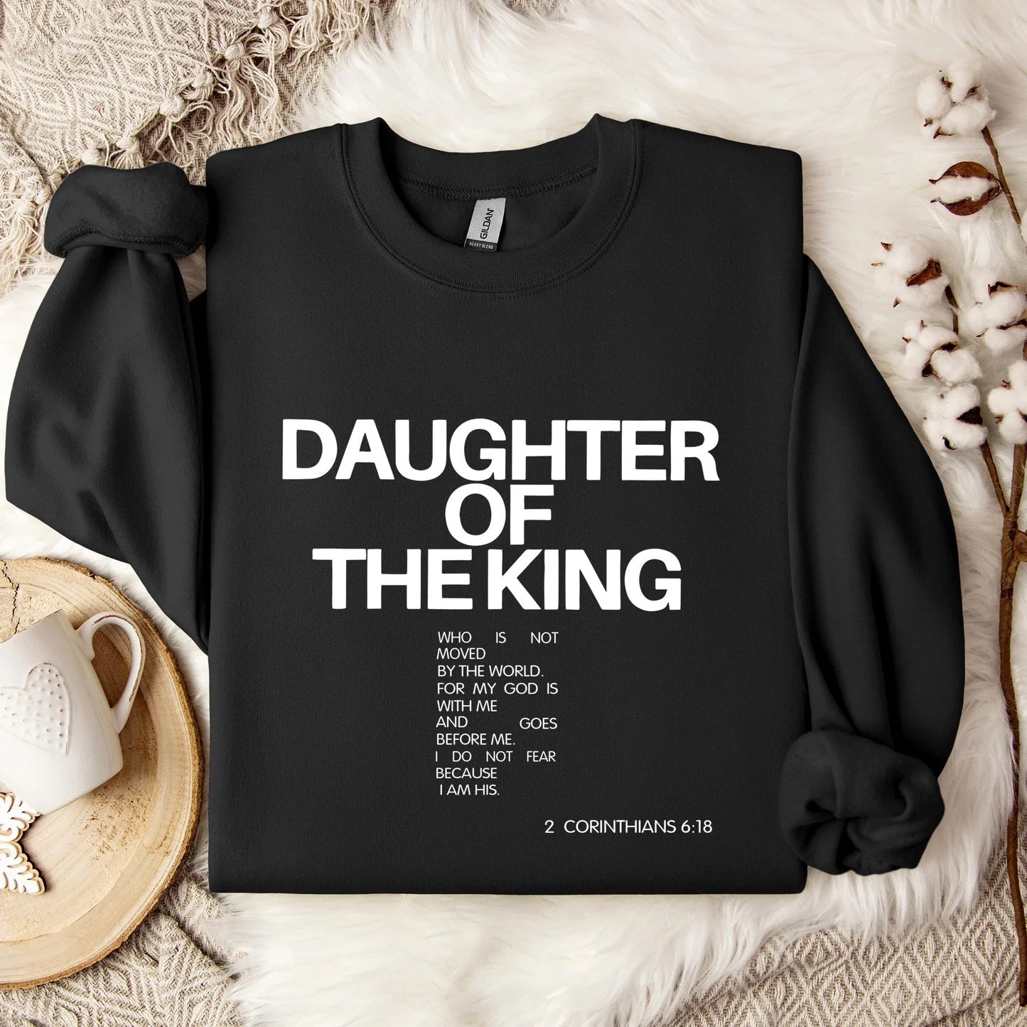 Daughter of the King Sweatshirt – Unisex Streetwear Pullover mit Print | StaywearApparel